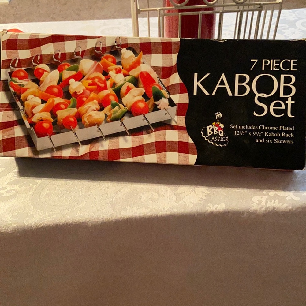 NIB 7-pc Chrome Plated Kabob Set rack & 6 Skewers